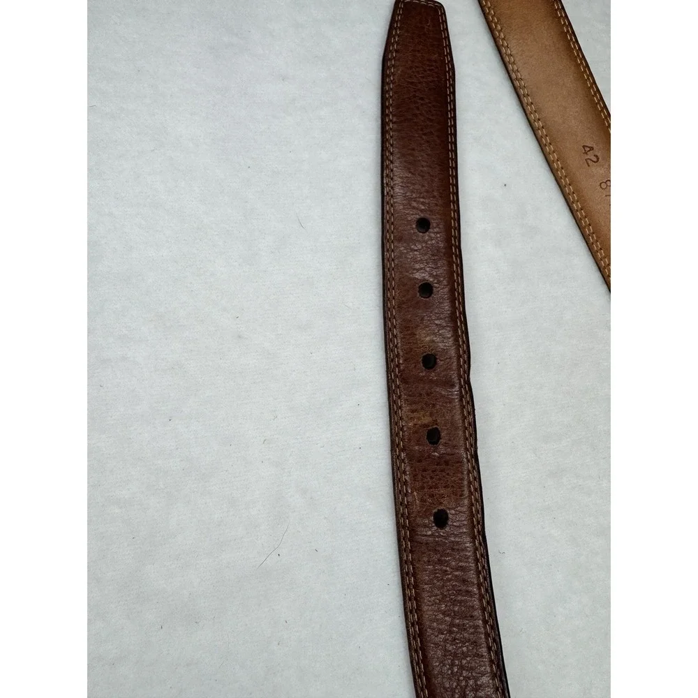 Orvis Men's Brown Leather‎ Belt Size 42 Style # 87HX Gold Brass Buckle